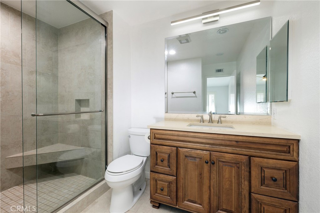 11 Sunshine Property Photo 19