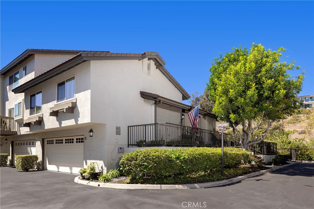 11 Sunshine Property Photo 26