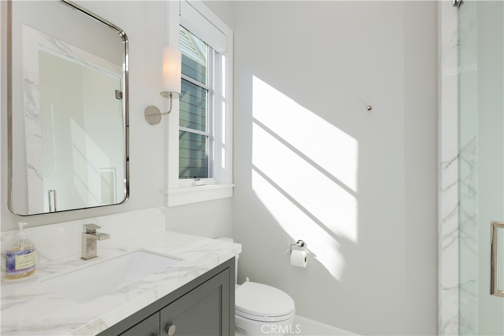 708 Heliotrope Avenue Property Photo 25