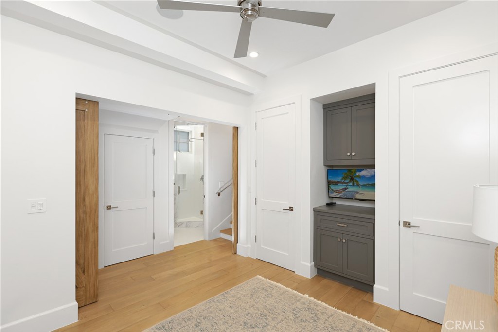 708 Heliotrope Avenue Property Photo 27