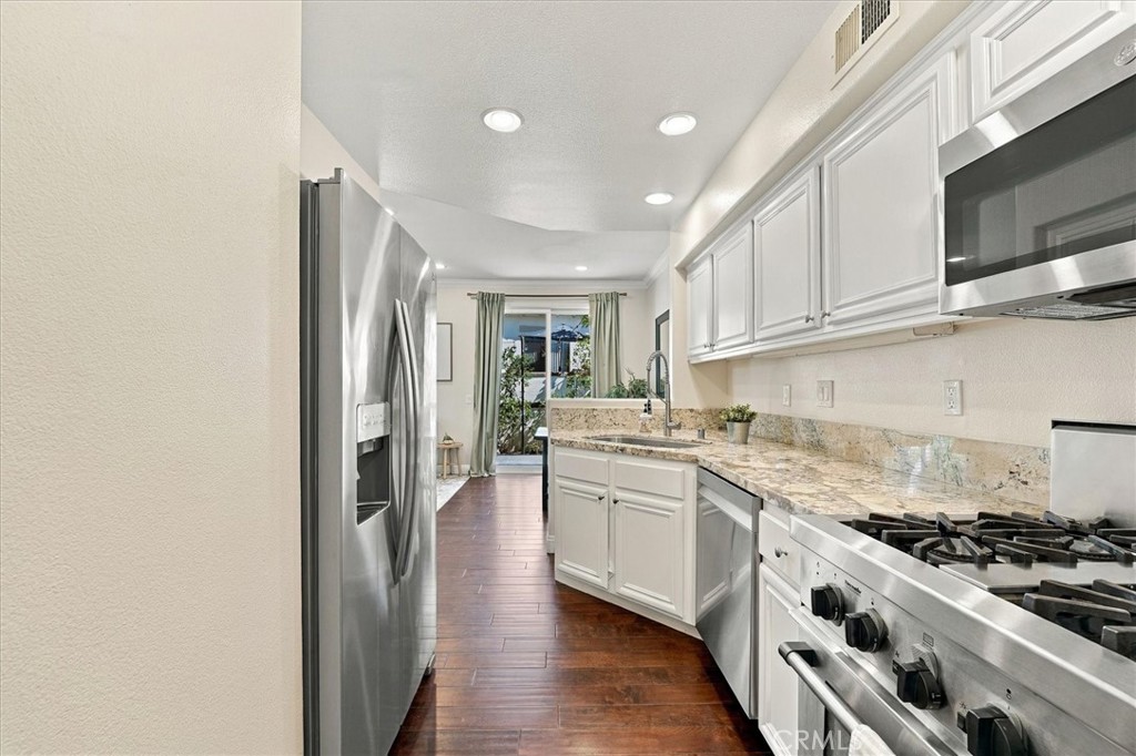 2322 Ternberry Court Property Photo 6
