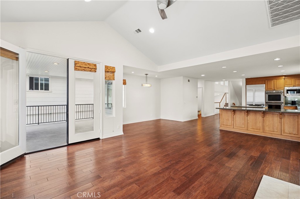 314 1/2 Larkspur Avenue Property Photo 6
