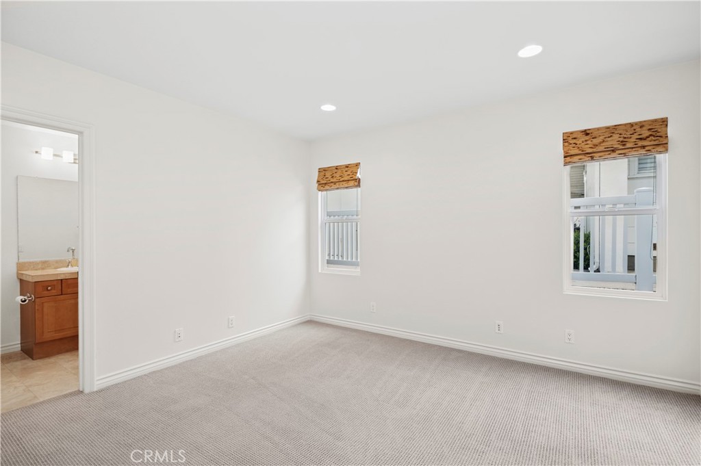 314 1/2 Larkspur Avenue Property Photo 24