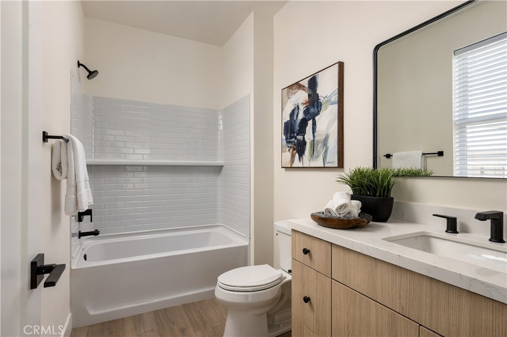 547 Bernard Street Property Photo 20