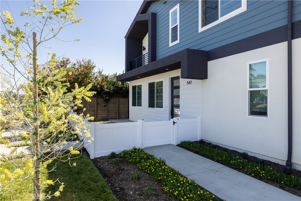 547 Bernard Street Property Photo 24