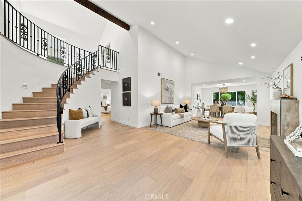 6 Redonda Property Photo 3