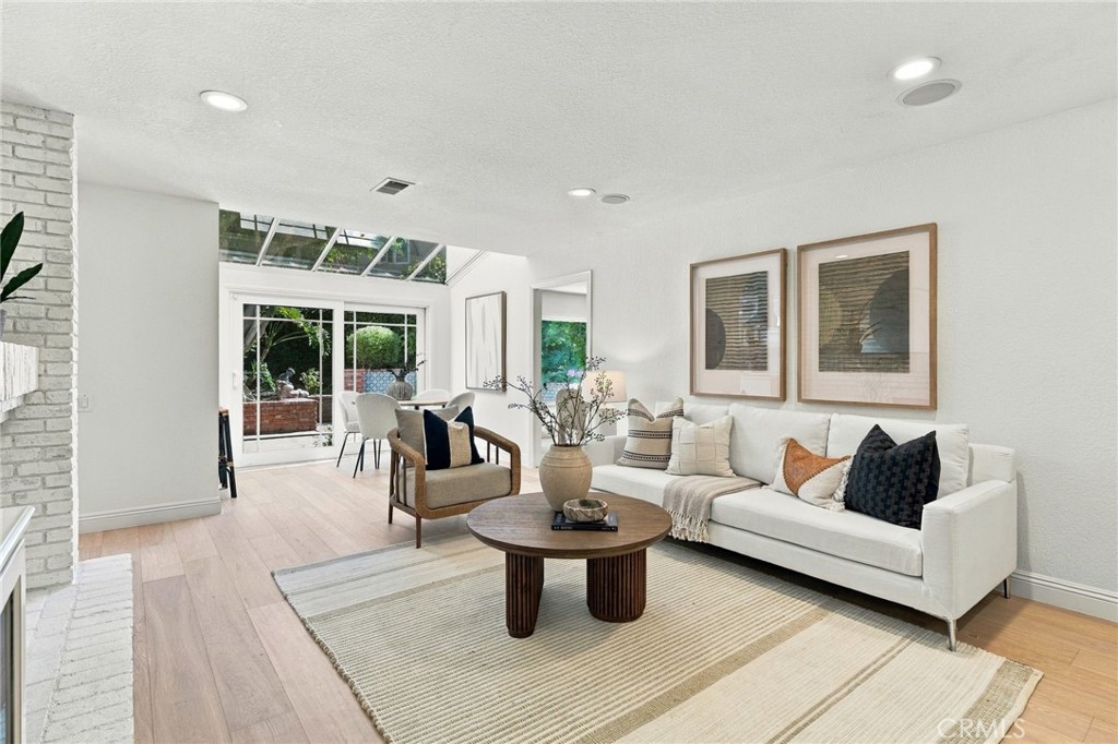 6 Redonda Property Photo 8