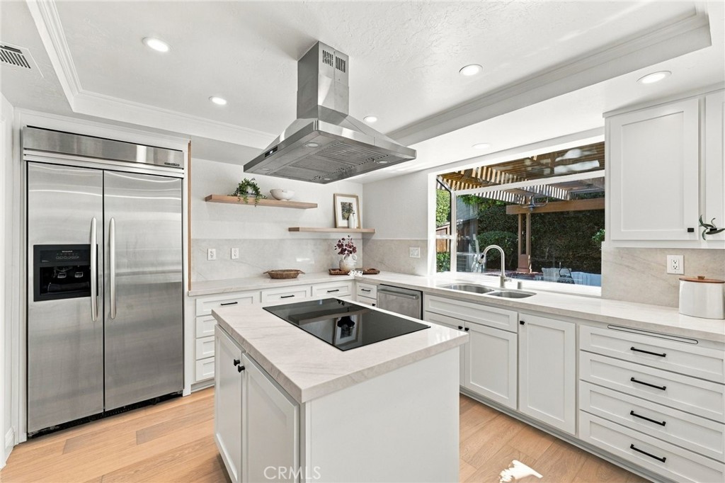6 Redonda Property Photo 15