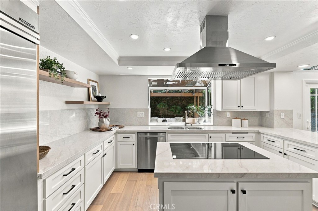 6 Redonda Property Photo 16
