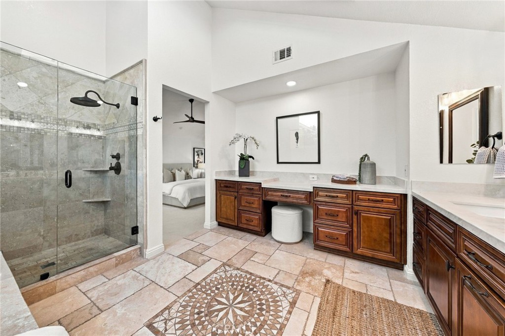 6 Redonda Property Photo 27