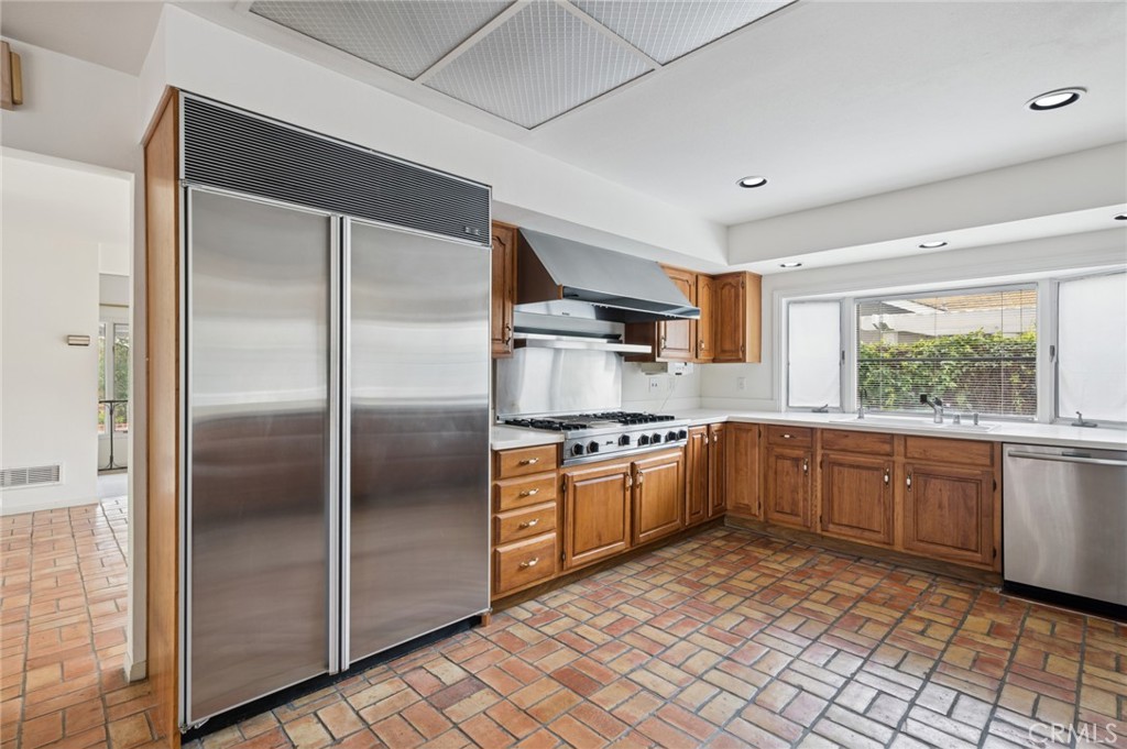 1700 Port Margate Property Photo 13