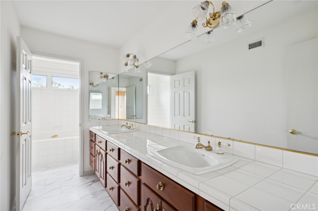 1700 Port Margate Property Photo 22