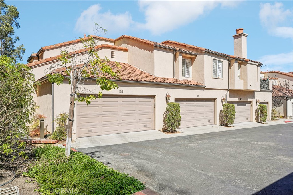 123 Corsica Property Photo 16