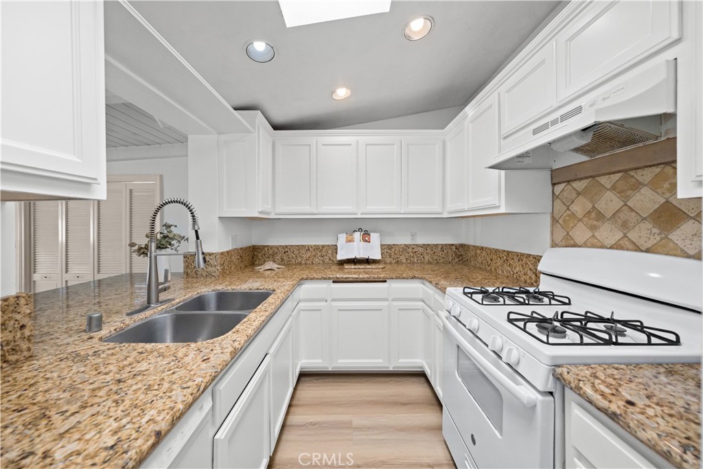 610 W Bay Street Property Photo 9