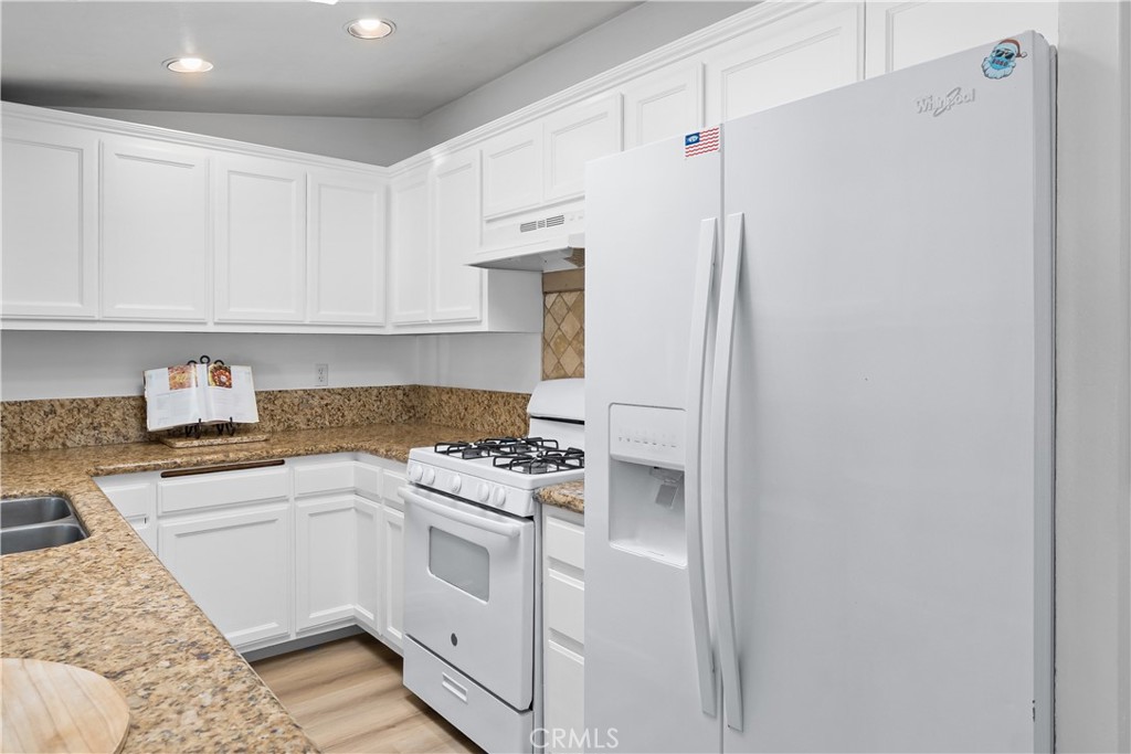 610 W Bay Street Property Photo 10