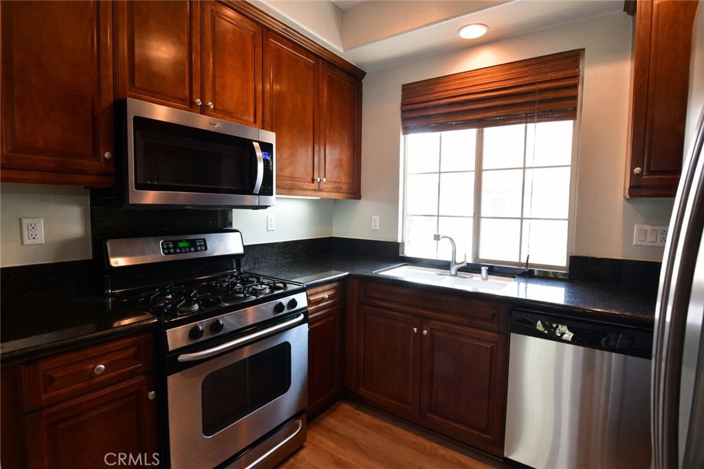 41 Regal Property Photo 5