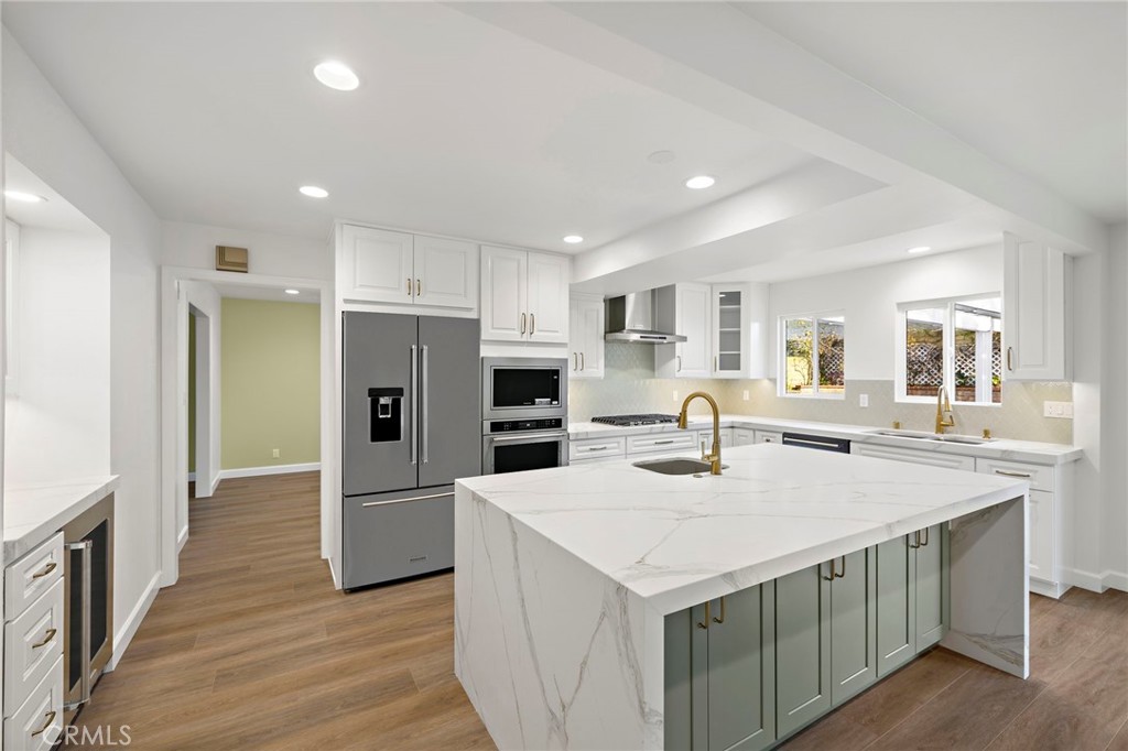 20152 Redlands Drive Property Photo 1