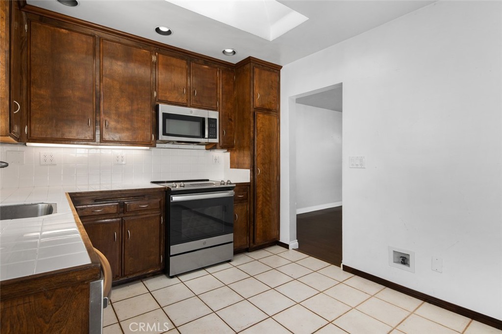 3722 Marwick Property Photo 13