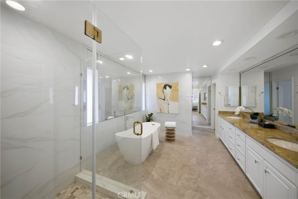 2 Vienna Property Photo 14