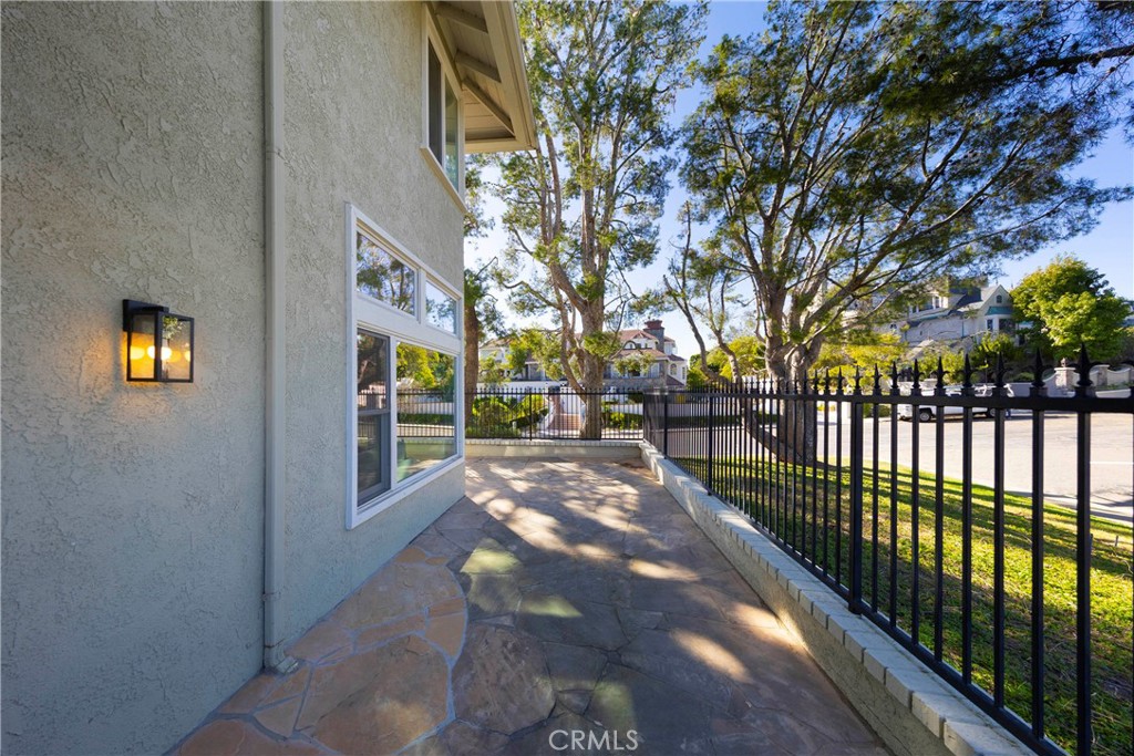 2 Vienna Property Photo 18