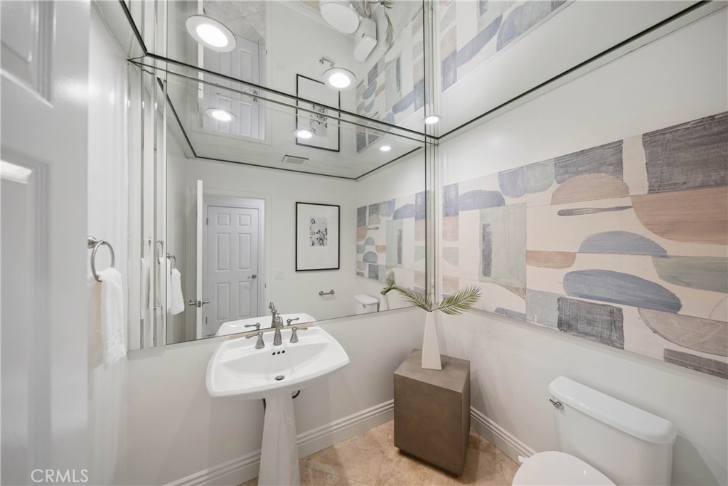 2 Vienna Property Photo 21