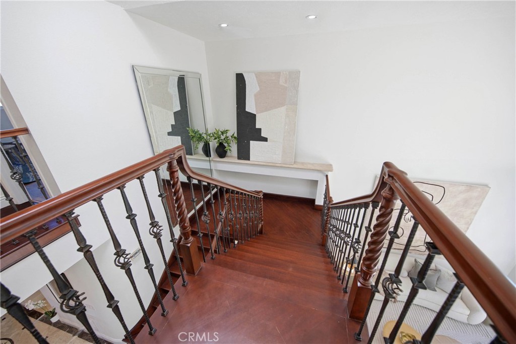 2 Vienna Property Photo 23