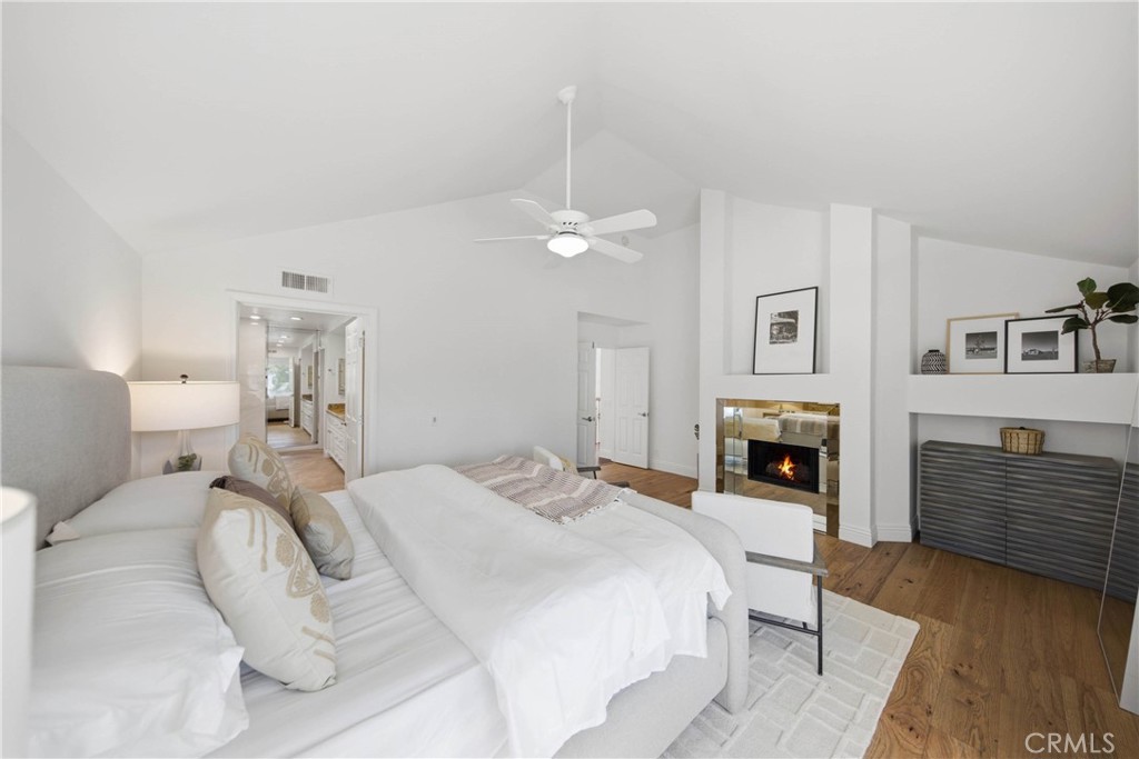 2 Vienna Property Photo 24
