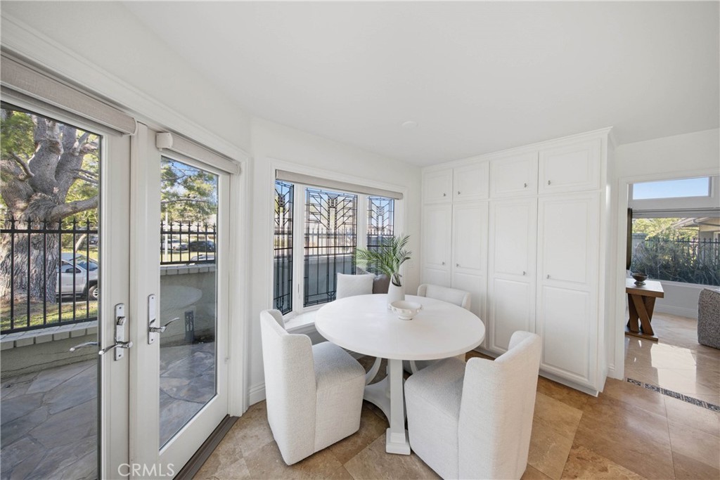 2 Vienna Property Photo 47