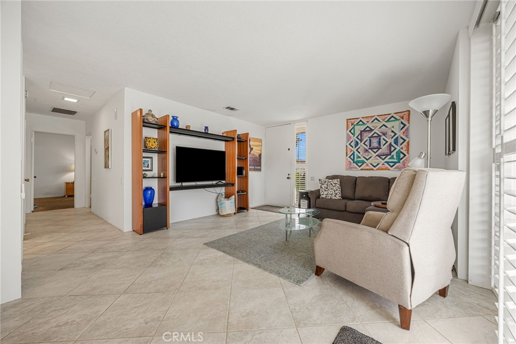 2521 N Whitewater Club Dr, Residence D Property Photo 13