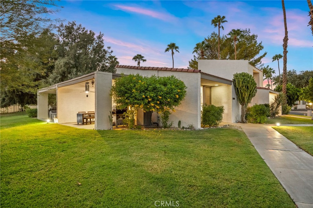 2521 N Whitewater Club Dr, Residence D Property Photo 16