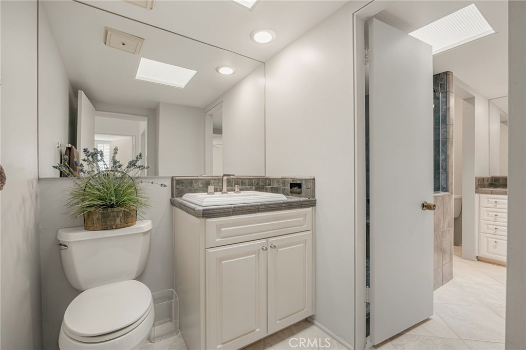 2521 N Whitewater Club Dr, Residence D Property Photo 20