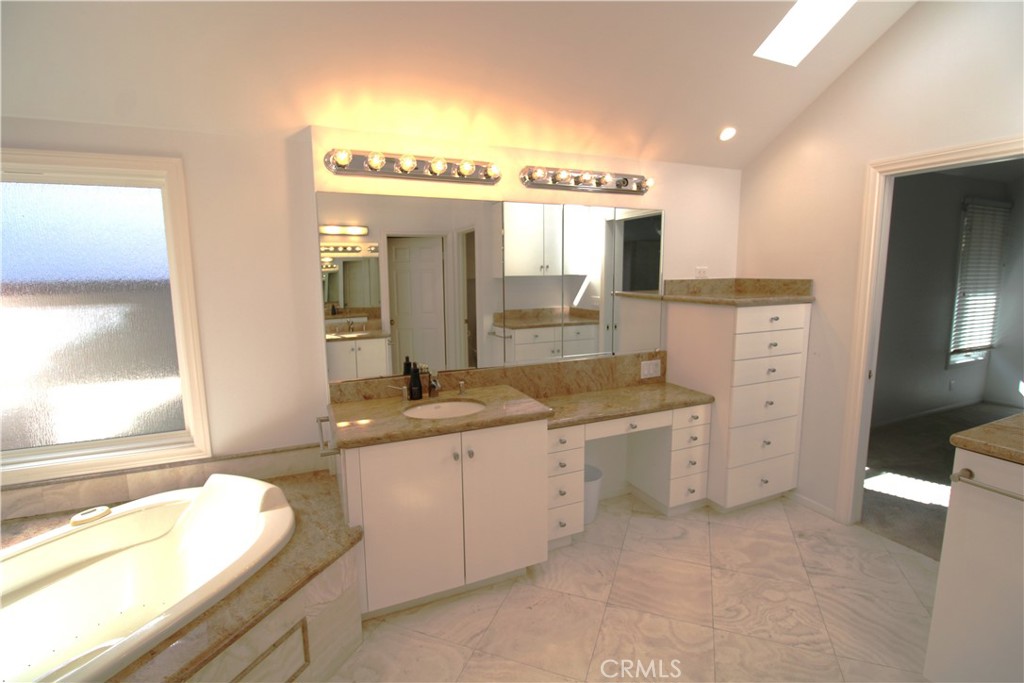 2003 Yacht Vigilant Property Photo 11