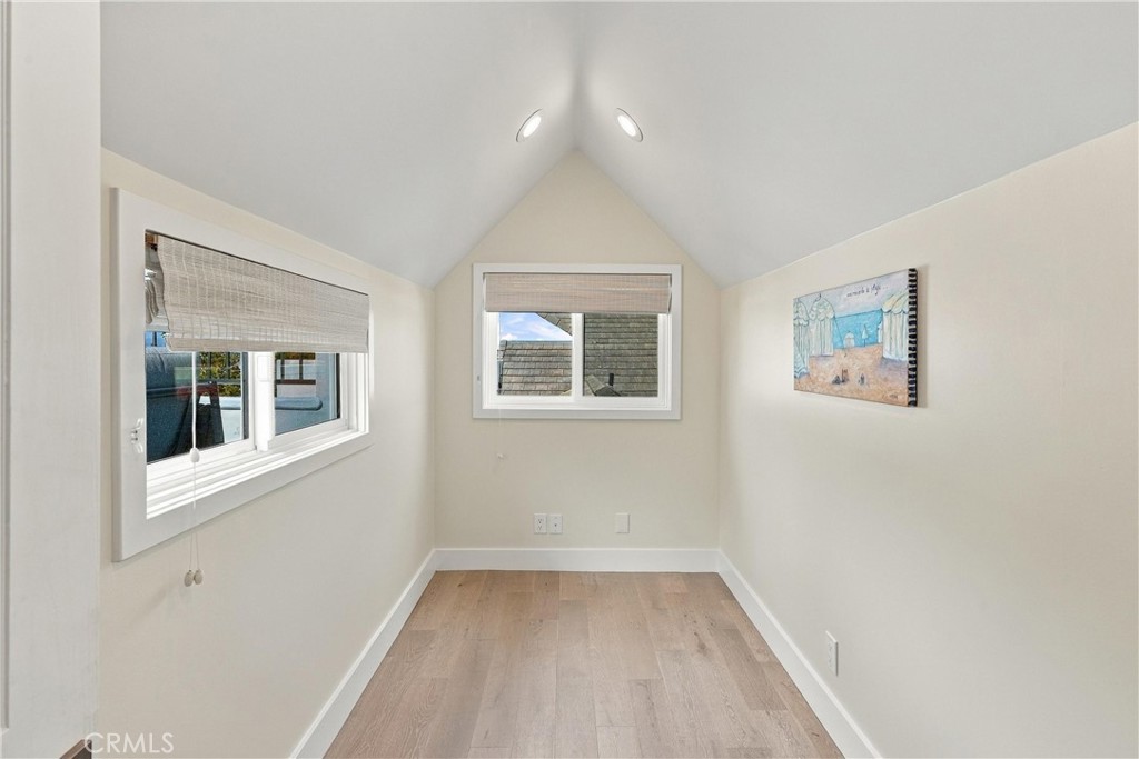 502 Fernleaf Avenue 2 Property Photo 15