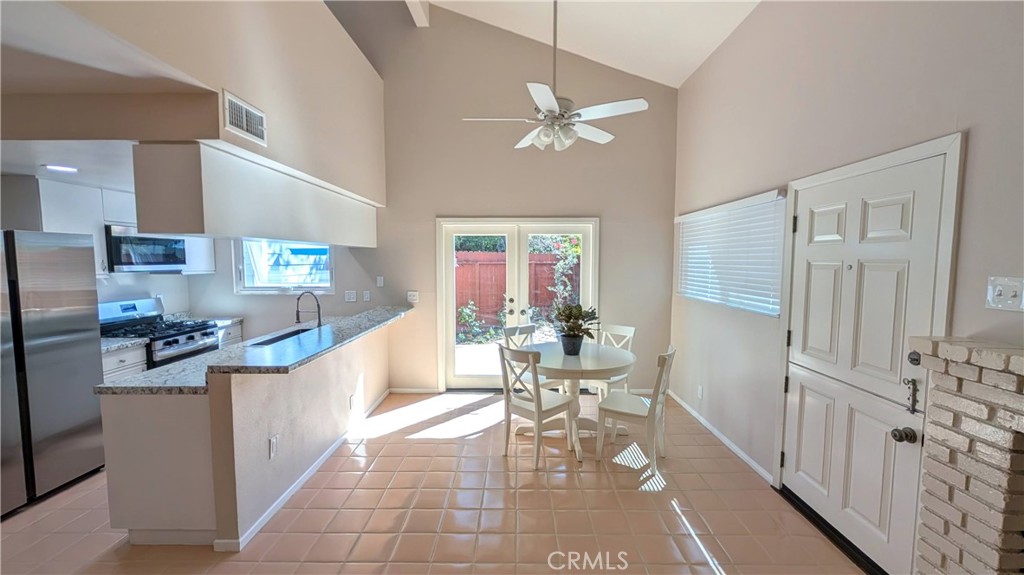 2302 Elden Property Photo 2