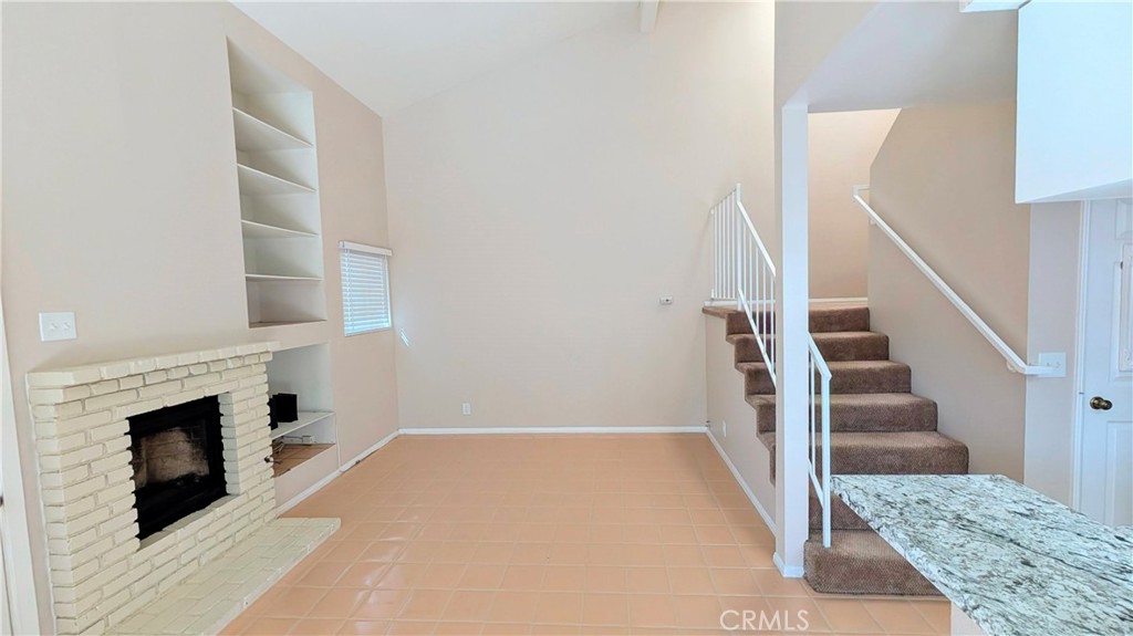 2302 Elden Property Photo 4