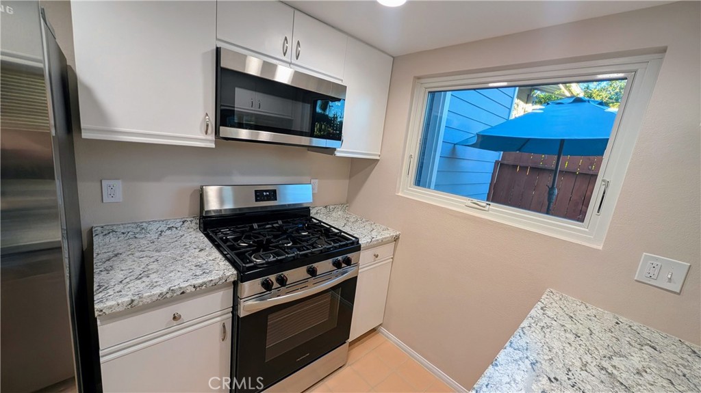 2302 Elden Property Photo 11