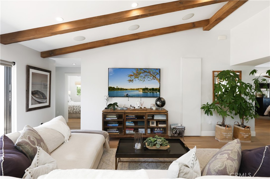 527 Seaward Road Property Photo 34