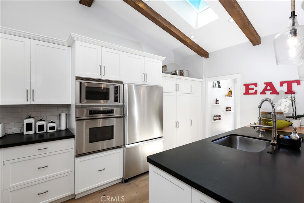 527 Seaward Road Property Photo 35