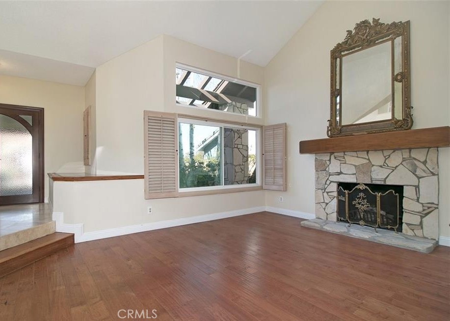 28632 Silverton Property Photo 3
