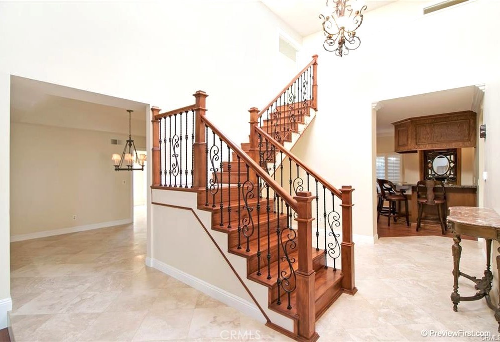 28632 Silverton Property Photo 8