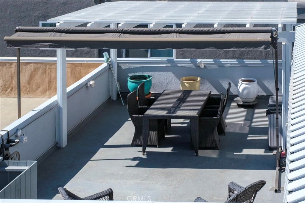 1200 E Ocean 42 Property Photo 8