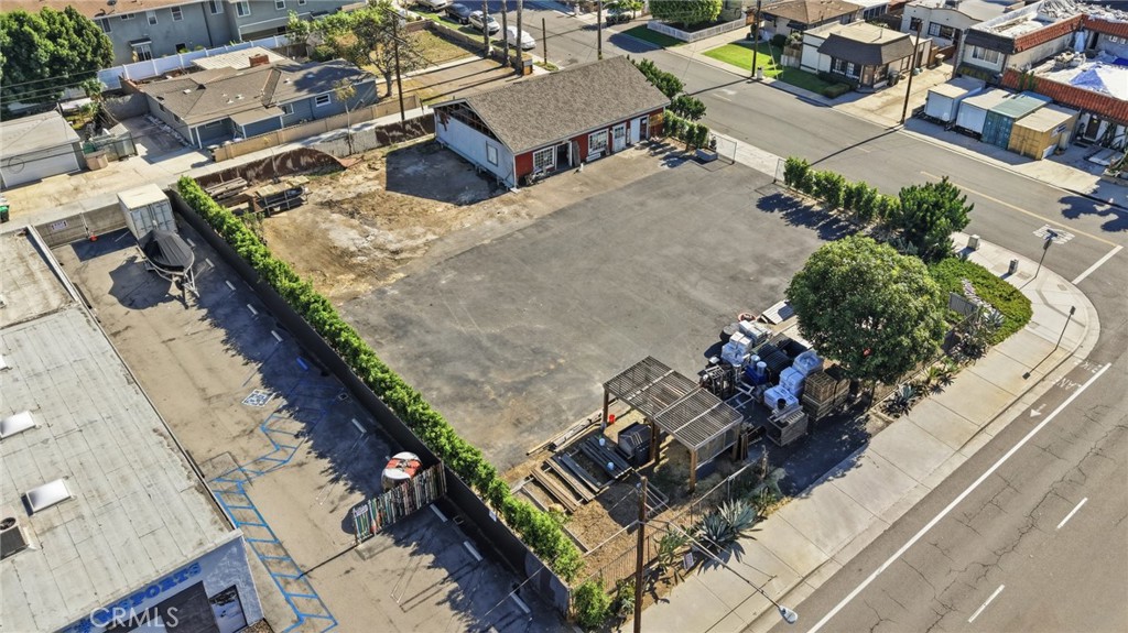 2302 Newport Boulevard Property Photo 6