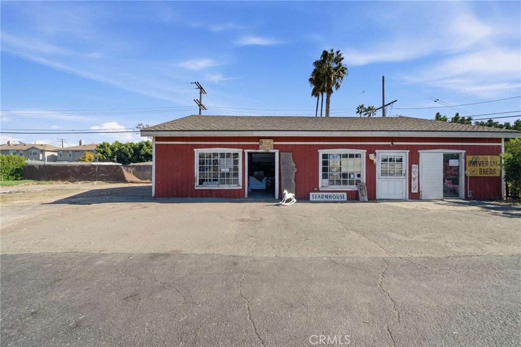 2302 Newport Boulevard Property Photo 7
