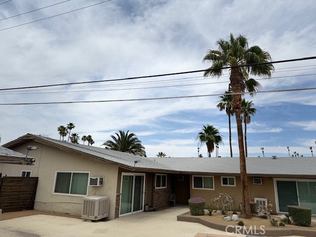 685 E Vista Chino F Property Photo 7