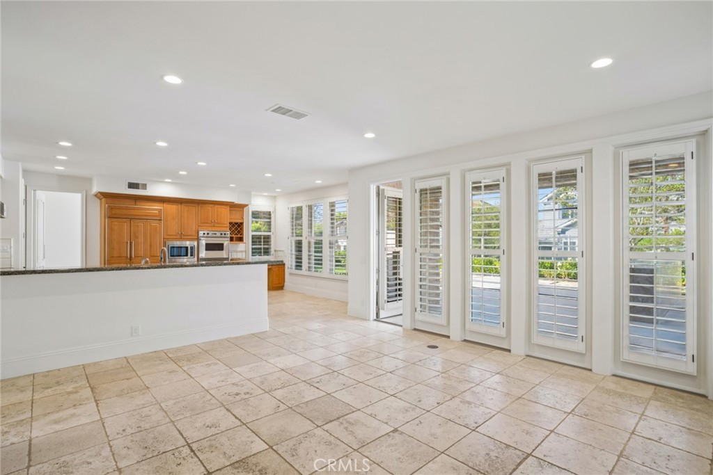 17 Colonial Drive Property Photo 15