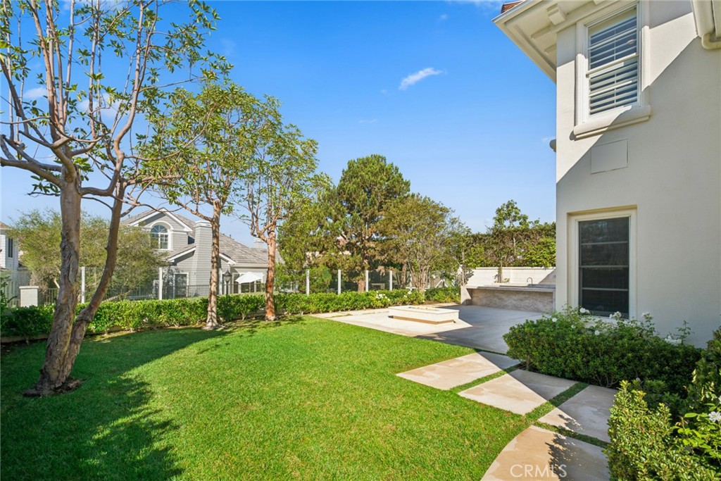 17 Colonial Drive Property Photo 18