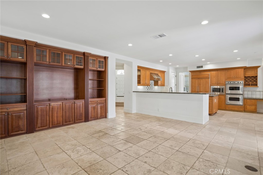 17 Colonial Drive Property Photo 21