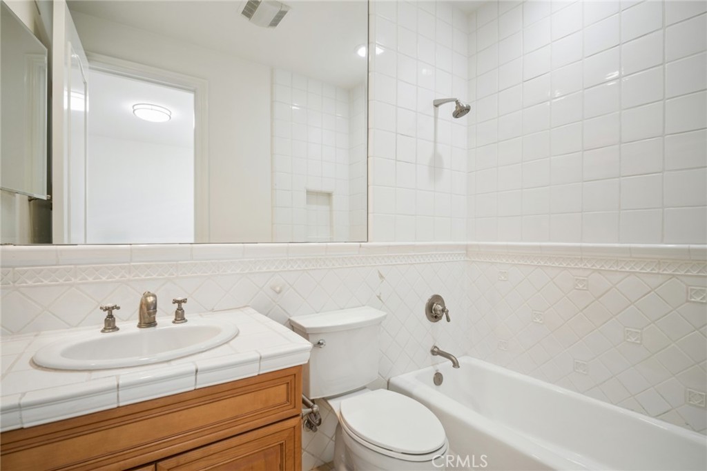 17 Colonial Drive Property Photo 32