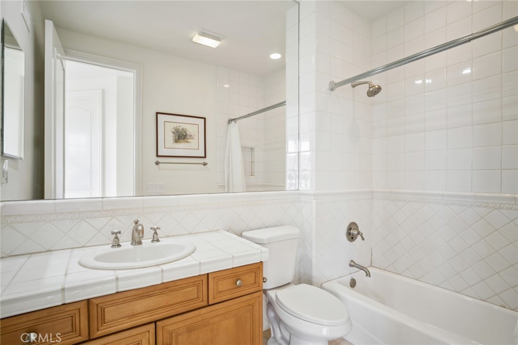 17 Colonial Drive Property Photo 34