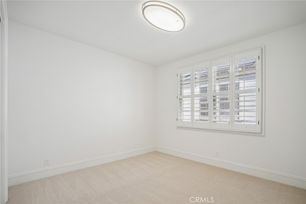 17 Colonial Drive Property Photo 35